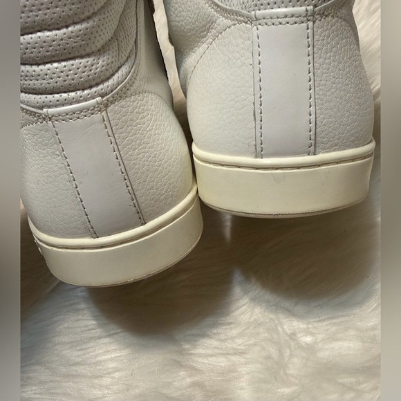 Gucci White High-Top Sneakers with Green and Red Web Stripe - Picture 9 of 12
